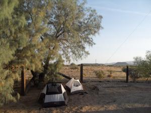 Camping in an RV park for $5, middle of nowhere, Arizona